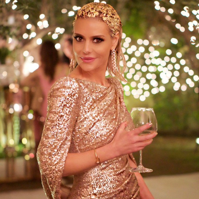 dorit gold leaf hair.jpg